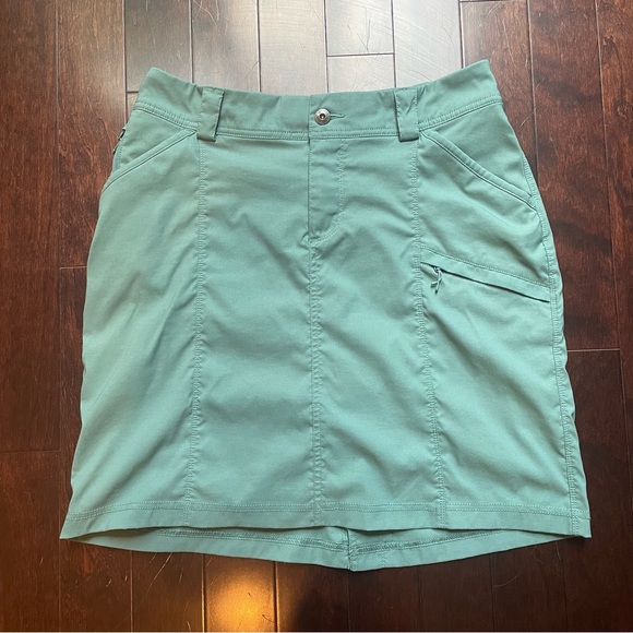 Duluth Trading Co Dresses & Skirts - Duluth Trading Co Women's Dry On The Fly Skort Size 10 Seafoam Green UPF 50